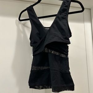 🖤2xHP🖤 Sexy Faux Wrap Top with Inset Mesh